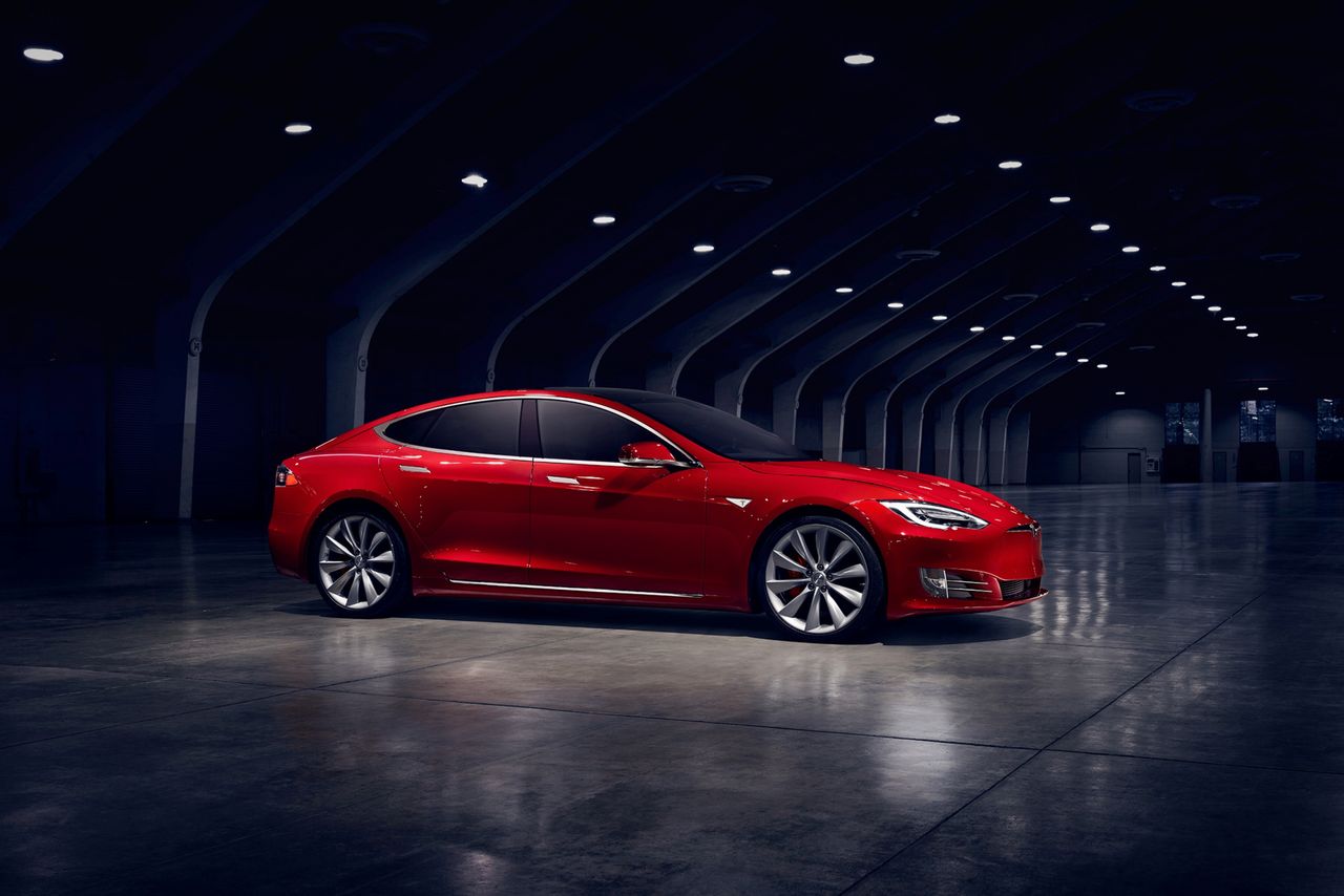 Tesla Model S i BMW i3 bez najwyższej oceny w testach IIHS