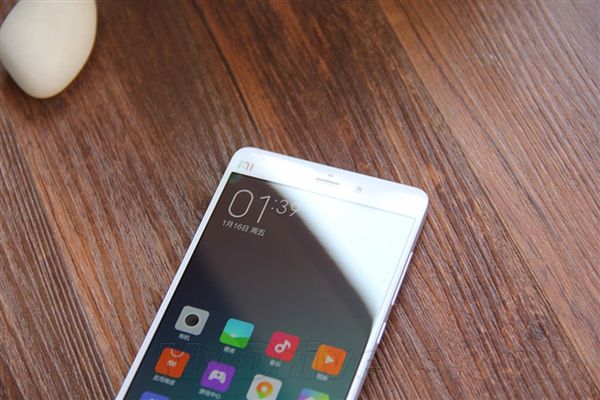 W skrócie: Xiaomi Mi Note na zdjęciach, koniec marki Ascend i i klon iPhone'a 6 16