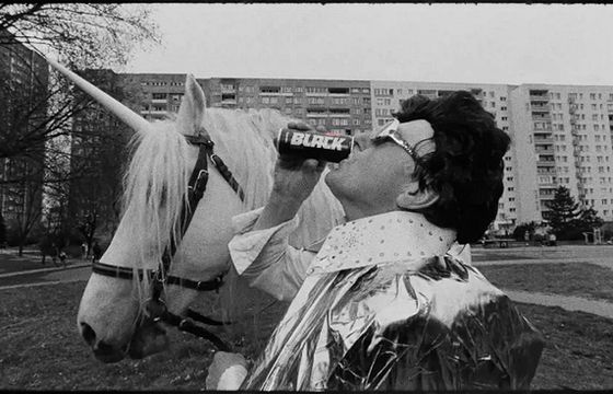 Napój Black z nową serią reklam