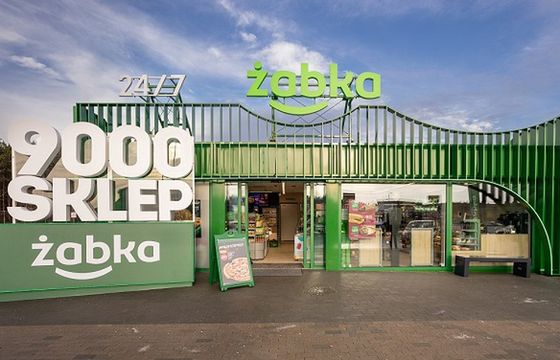 Żabka debiutuje z nowym formatem. Otworzyła sklepy numer 9000 i 9001