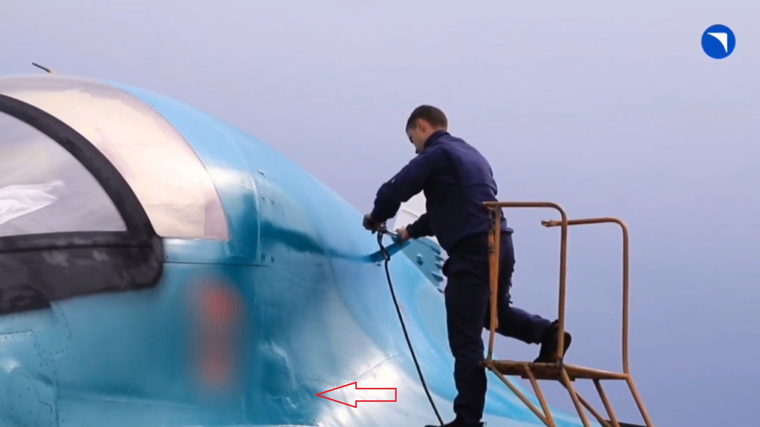 Zbliżenie na jakość malowania nowego Su-34.