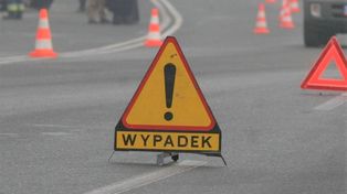 Nowe Dwory: Wypadek na DK 44. Doszło do zderzenia busa z motocyklem