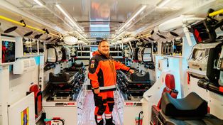 Sześć karetek w jednym pojeździe. Pierwszy taki ambulans w Polsce