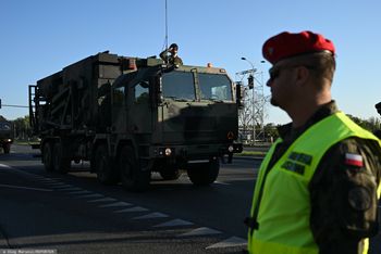 Borsuki, K2 i F-35. Takiej defilady Warszawa dawno nie widziała
