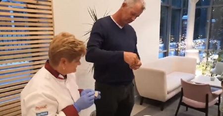 Vital Heynen w roli pomocnika kuchennego. Czy umie lepić pierogi?