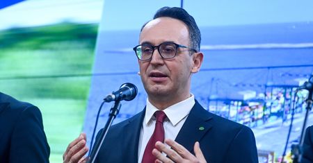 Opłata paliwowa w górę. Resort infrastruktury pokazał stawki na nowy rok