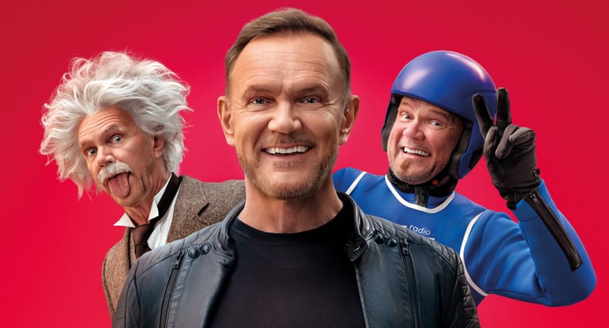 Cezary Pazura pokazuje "100 twarzy" w zabawie antenowej Radia ZET