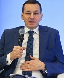 Słaby złoty pomaga Polsce? Mateusz Morawiecki zadowolony ze wskaźników gospodarczych