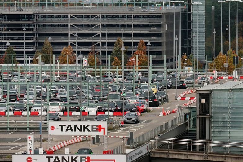 Witryna www.parklot.pl będzie funkcjonowała w dotychczasowej formie.