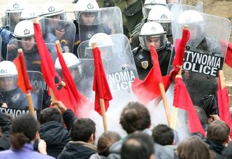 Kryzys w Grecji. Strajk przeciw oszczędnościom
