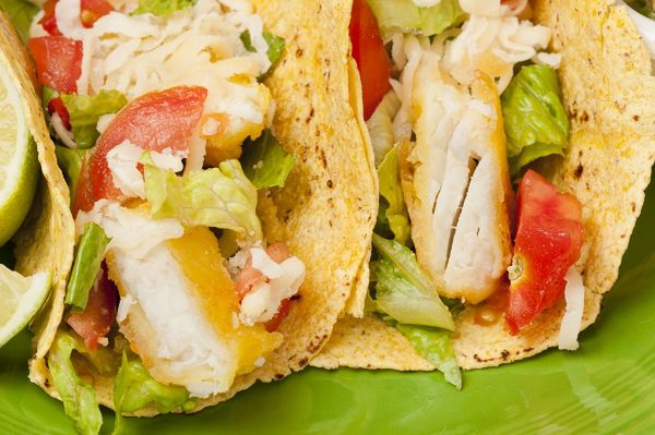 Tacos z rybą i awokado