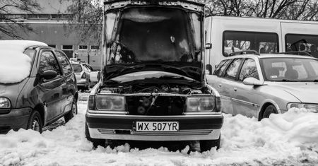 Jazda youngtimerem - cz. 10: prace przy silniku i demontaż LPG w mercedesie 190E W201
