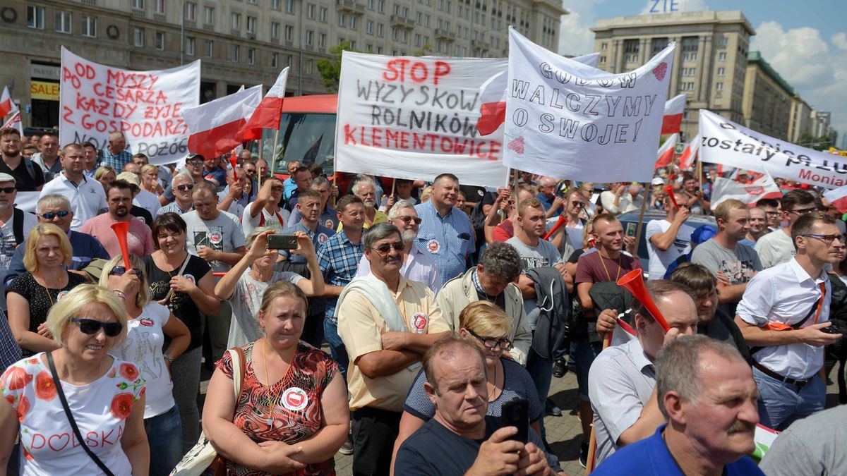 Manifestacja rozpoczęła się na Placu Konstytucji.