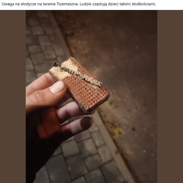 Pokazał, co było w cukierkach.