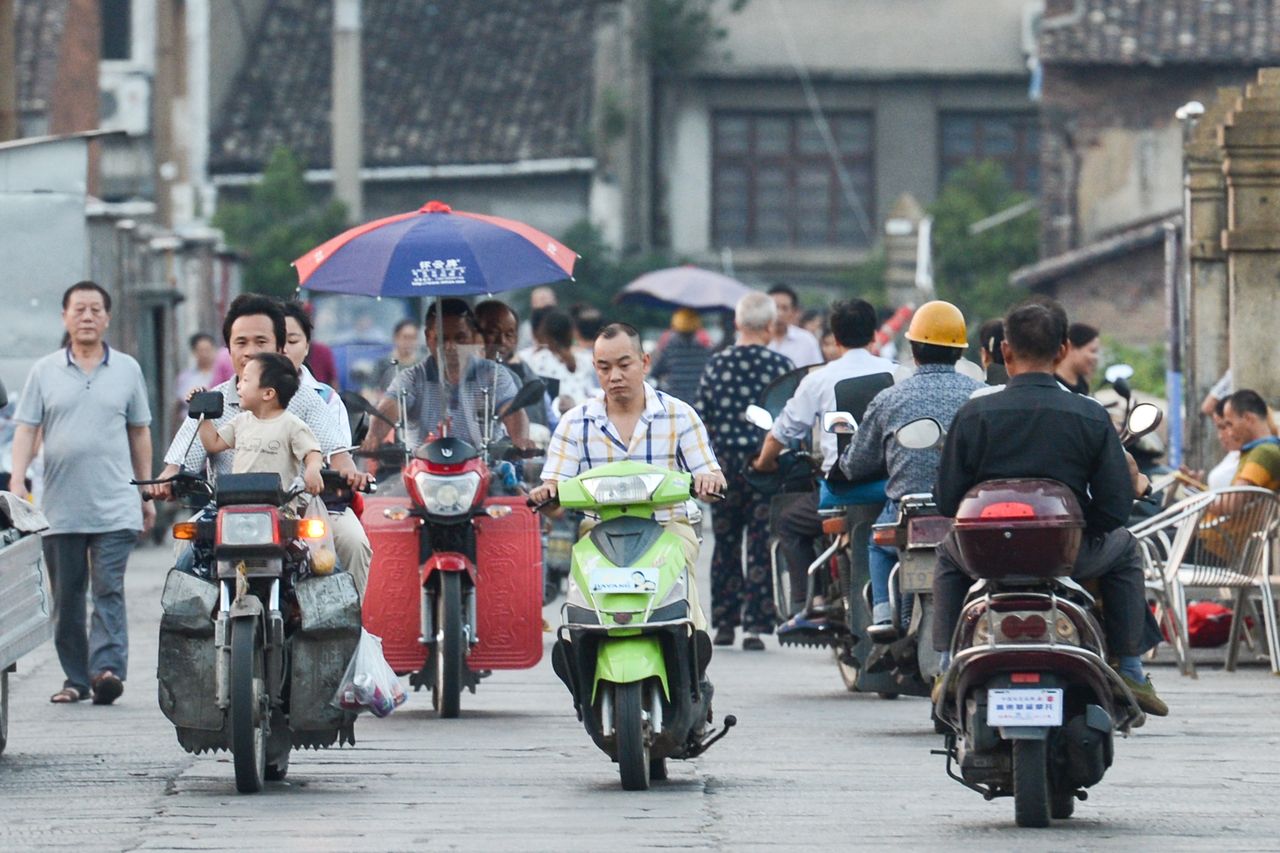 Sluggish retail and yuan concerns amid China's production boost