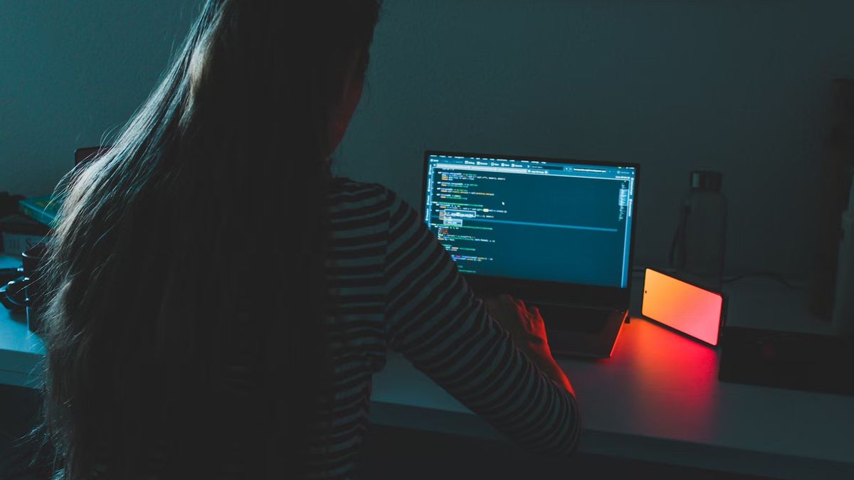 Policja ostrzega przed reklamami obiecującymi szybki zysk.