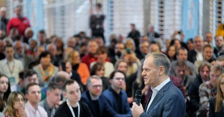 "Inflacja powoduje niepewność następnego dnia". Tusk mówi o stanach lękowych Polaków