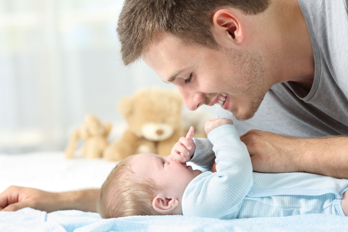Być ojcem - jak poradzić sobie w pierwszych miesiącach?