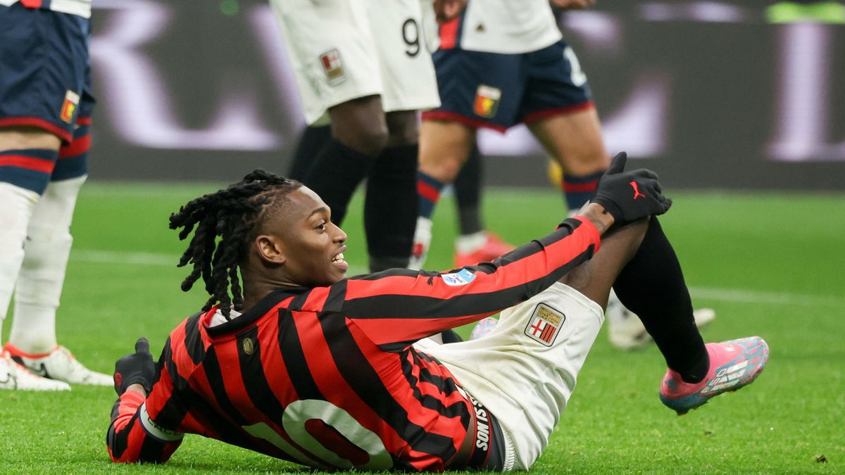 PAP/EPA / Roberto Bregani / Rafael Leao w meczu AC Milan - Genoa CFC