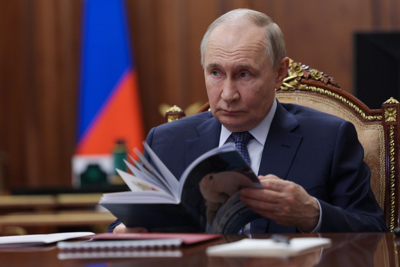 Nowe sankcje na Rosję. Putin trywializuje