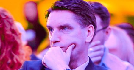 Tomasz Lis ZAWIESZONY w Radiu TOK FM! Nie będzie tam zapraszany "do czasu wyjaśnienia sprawy"