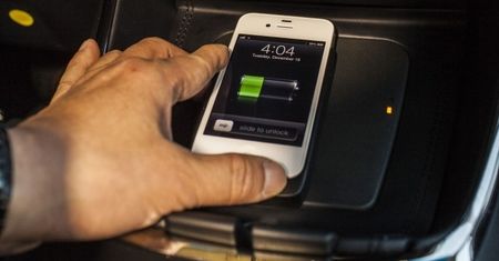 Ładowanie smartfonów w samochodzie wejdzie na nowy poziom?