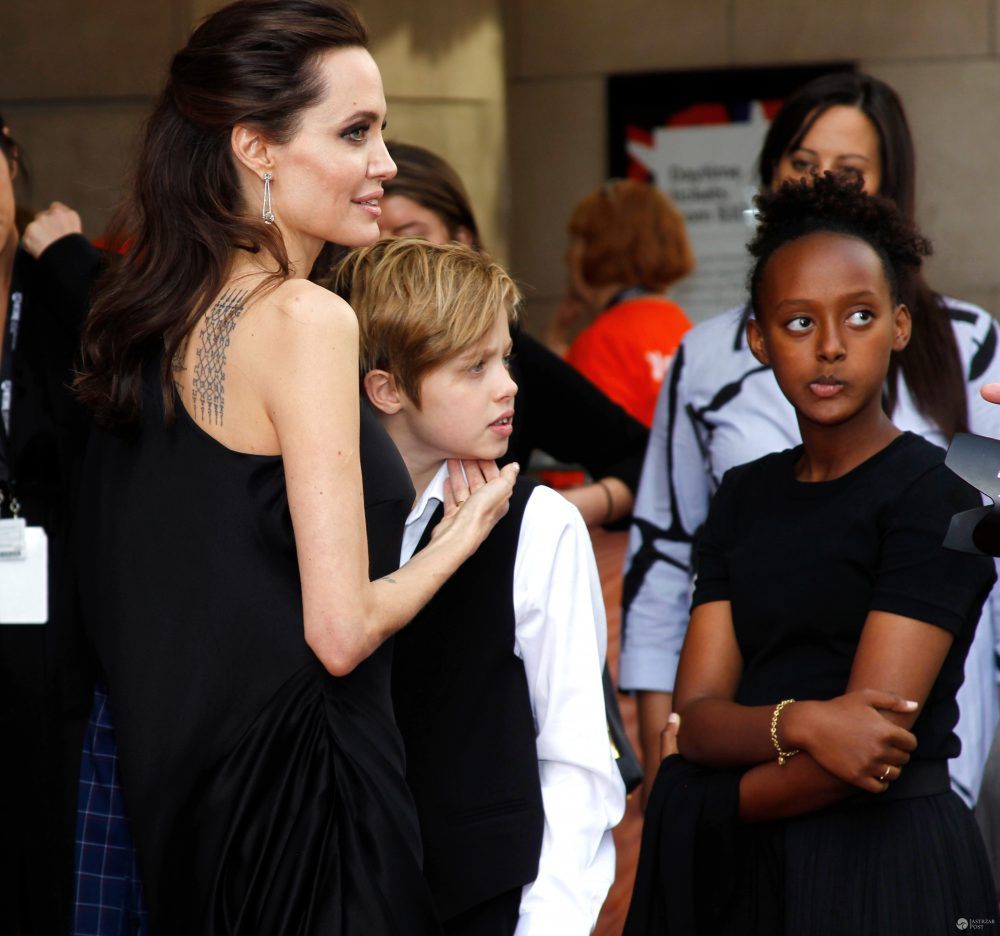 Angelina Jolie na premierze filmu "Najpierw zabili mojego ojca"