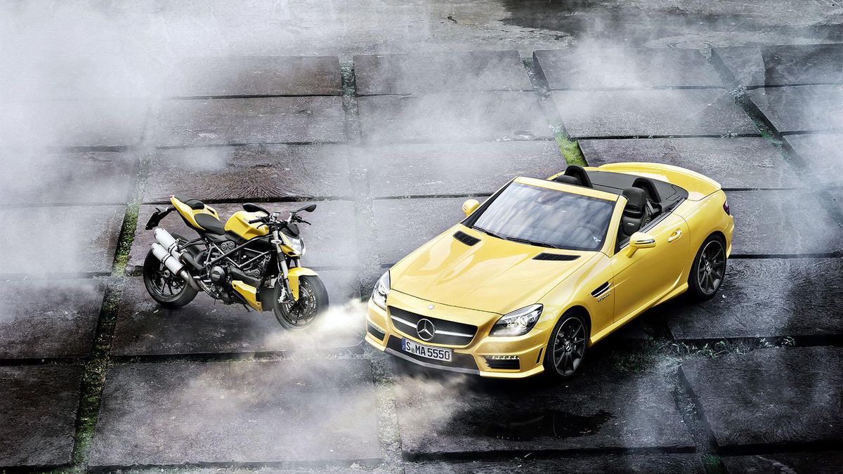 Mercedes SLK 55 AMG i Ducati Streetfighter 848