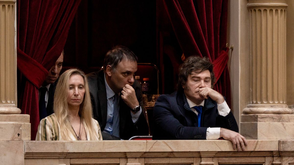 Argentina's New Congress Swears In
Diego Santilli, Argentina's interior minister, from left, Karina Milei, Argentina's general secretary of the presidency, Manuel Adorni, Argentina's cabinet chief, and Javier Milei, Argentina's president, during a swearing in ceremony at the National Congress in Buenos Aires, Argentina, on Wednesday, Dec. 3, 2025. Argentine President Javier Milei's popularity picked up after his party's landslide victory in midterm elections as both voter perceptions of his administration and economic expectations improved. Photographer: Anita Pouchard Serra/Bloomberg via Getty Images
Bloomberg
argentinian, latam, south american, americas, argentina government, government news, latin, latam