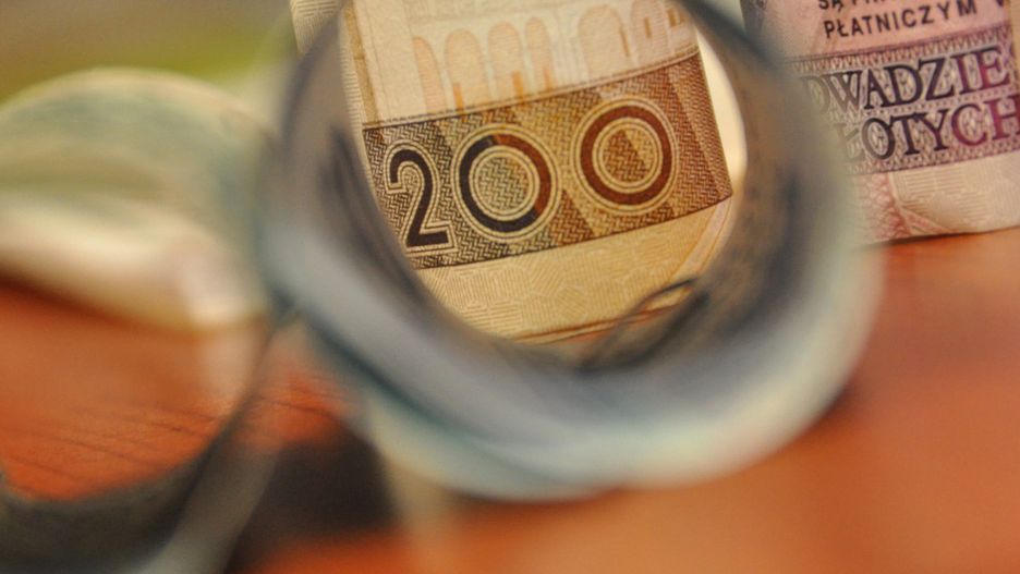 Inwestując na internetowej giełdzie stracił 110 tys. zł