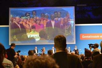 "Niemcy potrzebują przyjaciół". Angela Merkel idzie po wygraną