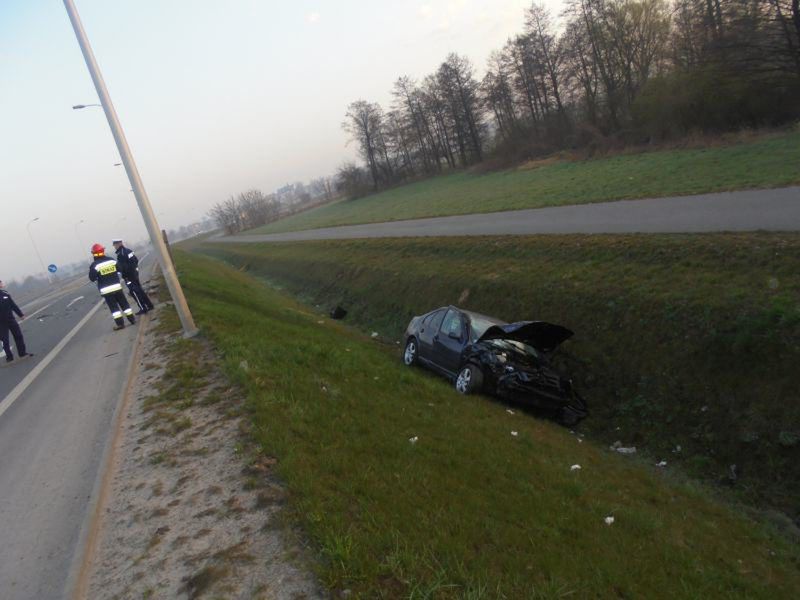 Wypadek drogowy przy obwodnicy w Ostrowcu Świętokrzyskim