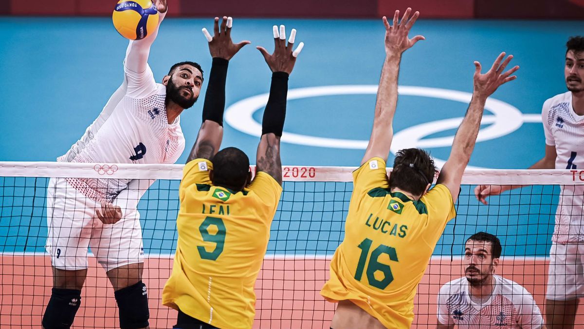 atakuje Earvin Ngapeth