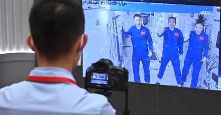 Chiny przygotowują się do uruchomienia stacji kosmicznej. Eksperci niepokoją się technologiami wojskowymi