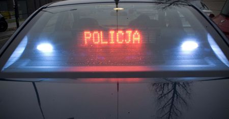 Świętokrzyskie. Starsza kobieta potrącona przez policjanta na pasach