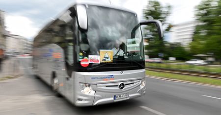 Warszawa. Protest przewoźników autokarowych w stolicy