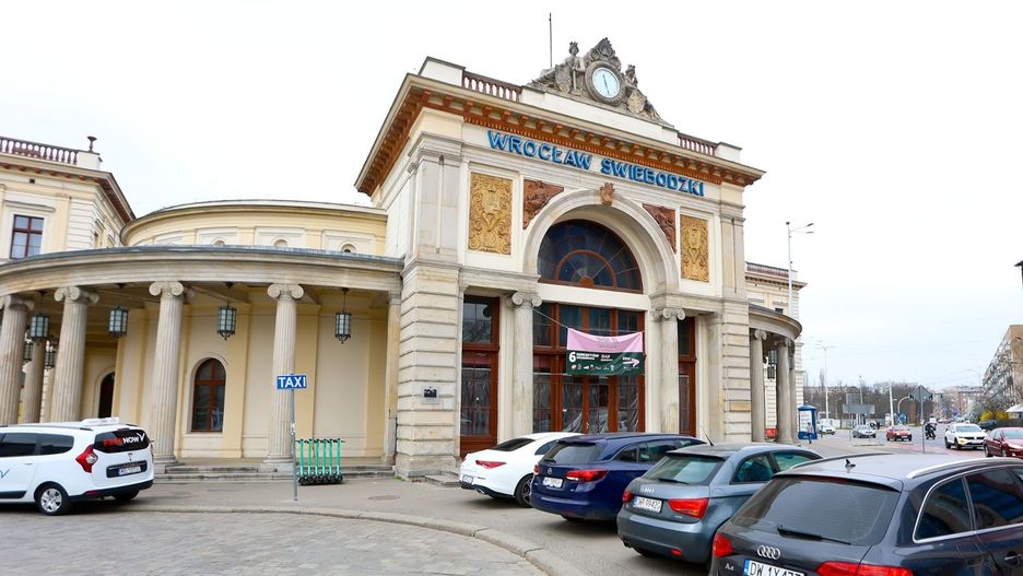 Teraz już wszystko wskazuje na to, że już za kilka lat Świebodzki odzyska swój pierwotny charakter i znów przyjmie pasażerów.