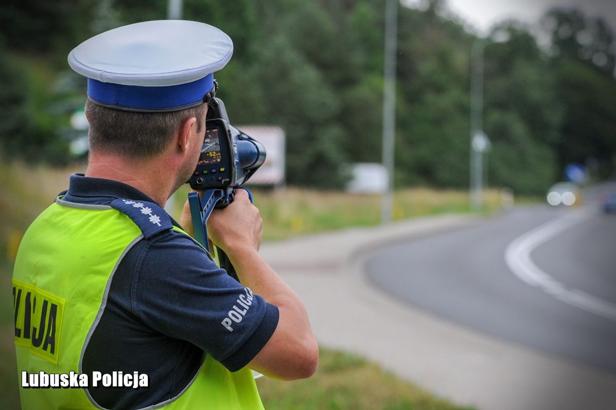 "Dopuszczalne" wykroczenie? Policjant opuści suszarkę