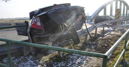 Tragiczny wypadek na moście w Hrubieszowie. Nie żyje 46-latka [ZDJĘCIA]
