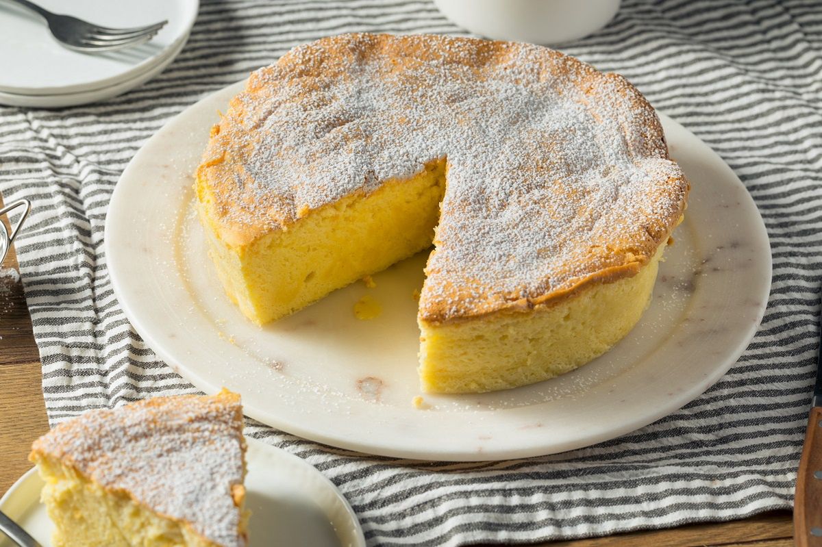 Fluffy yoghurt cake: A simple delight for any occasion