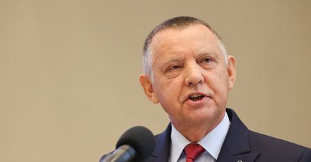 Banaś uderzył w rząd. GIF odpowiada na zarzuty