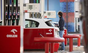 Wszystkie ceny w dół. Tyle zapłacimy na stacji w piątek