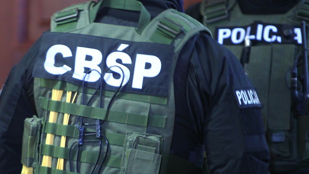 Ruszy? proces ws. Afery Pods?uchowej
Fot. Stanislaw Kowalczuk/East News.   Warszawa 20.05.2016.  Sad Okregowy Rozprawa w sprawie Afery Podsluchowej  n/z: CBSP
STANISLAW KOWALCZUK