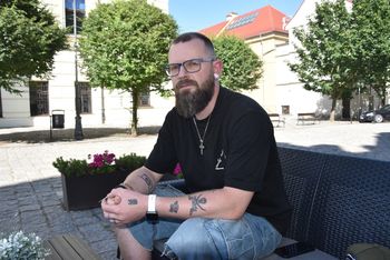 Jak wygląda zdjęcie, które robi się 17 miesięcy? Pokaże je Marcin Buczkowski, który zaprasza na wystawę prac „Głogów – miasto Słońca”