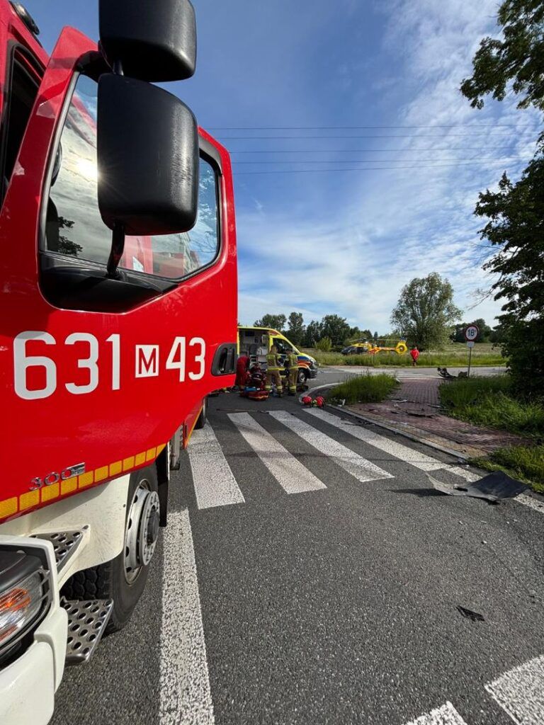 Fot. Licencjodawca. Poważne zderzenie dwóch aut 
