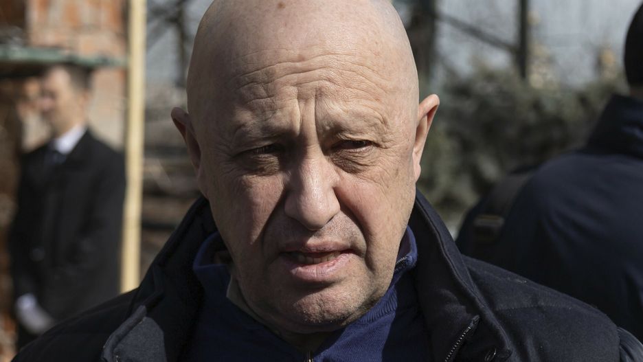 Szef grupy Wagnera Jewgienij Prigożyn na pogrzebie Władlena Tatarskiego