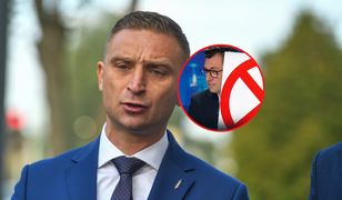 Bąkiewicz dostał "nakaz wyjazdu" z Radomia. Poseł KO przyniósł znak