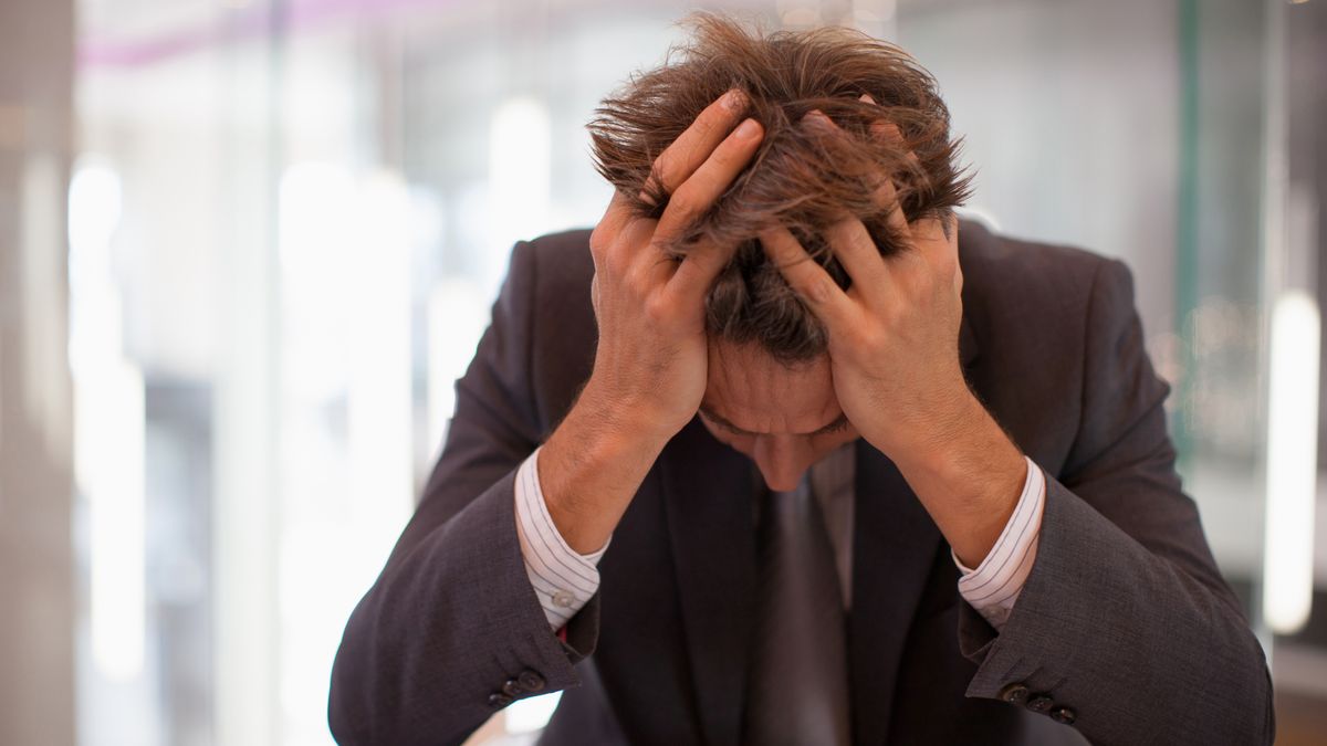 Przewlekły stres działa na nasz mózg upośledzająco. Trudno nam utrzymać skupienie w pracy, planować, organizować i rozwiązywać problemy