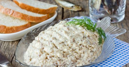 Nazwa może wprowadzać w błąd. Zamówiłam w restauracji forszmak, zamiast zupy dostałam śledzie