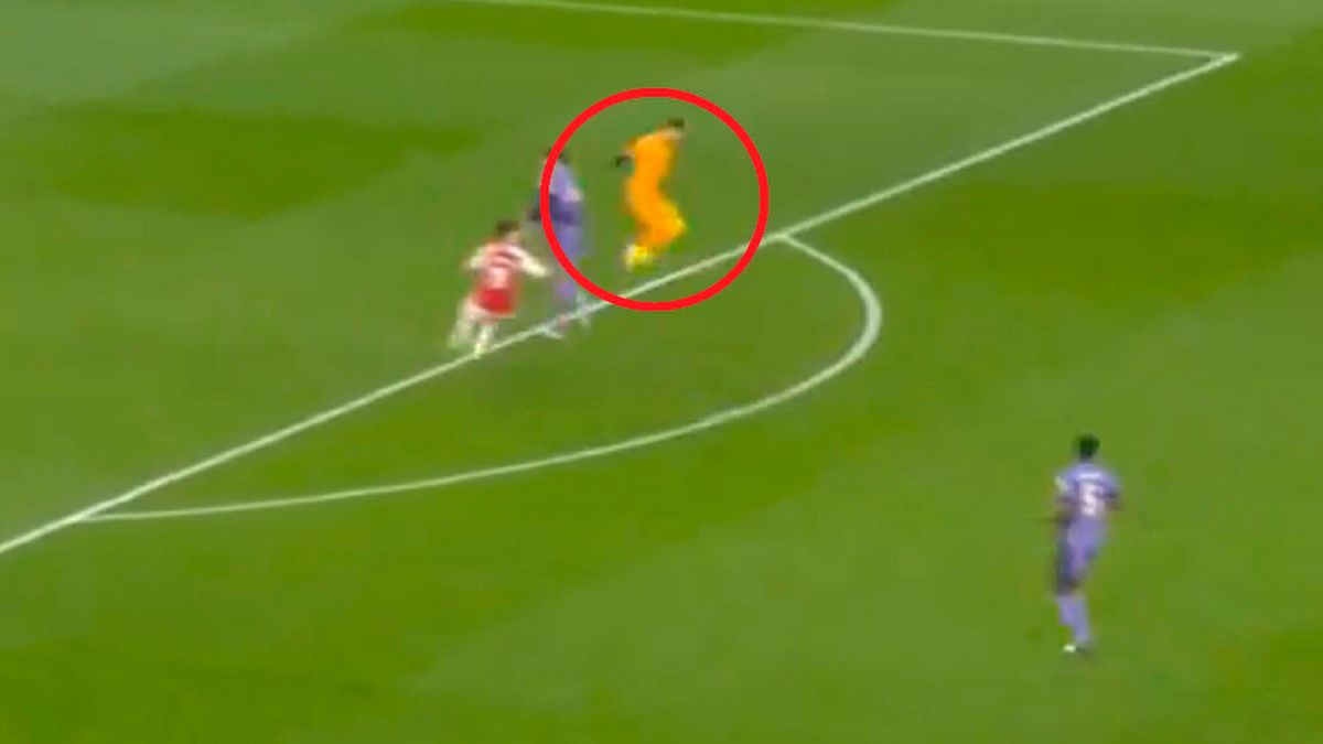 Twitter / Viaplay / Na zdjęciu: błąd Alissona